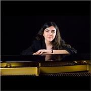 Se ofrecen clases de piano y/o lenguaje musical a todos los niveles, amateur, o conservatorio hasta profesional